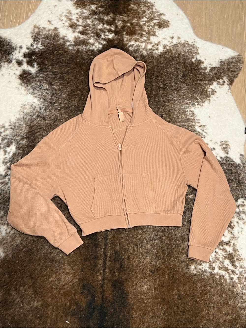 SKIMS Cropped Hooded Waffle Knit Zip Jacket – Tan